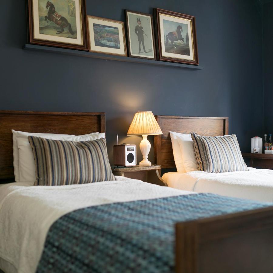 Victoria House Hotel Church Stretton Bagian luar foto